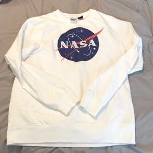 NASA Old Navy Mens size Small sweatshirt.